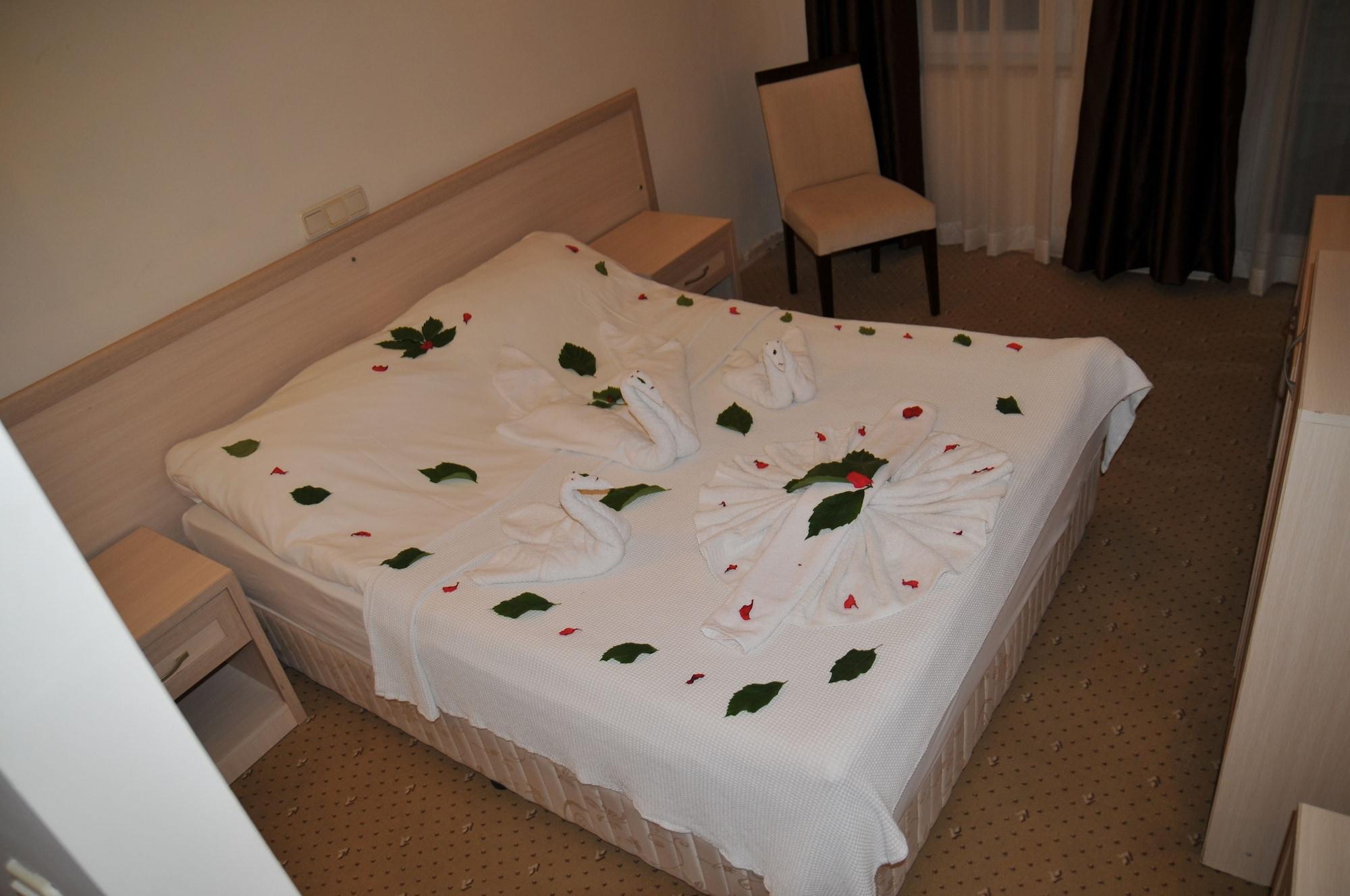 Mikado Hotel Mahmutlar Esterno foto