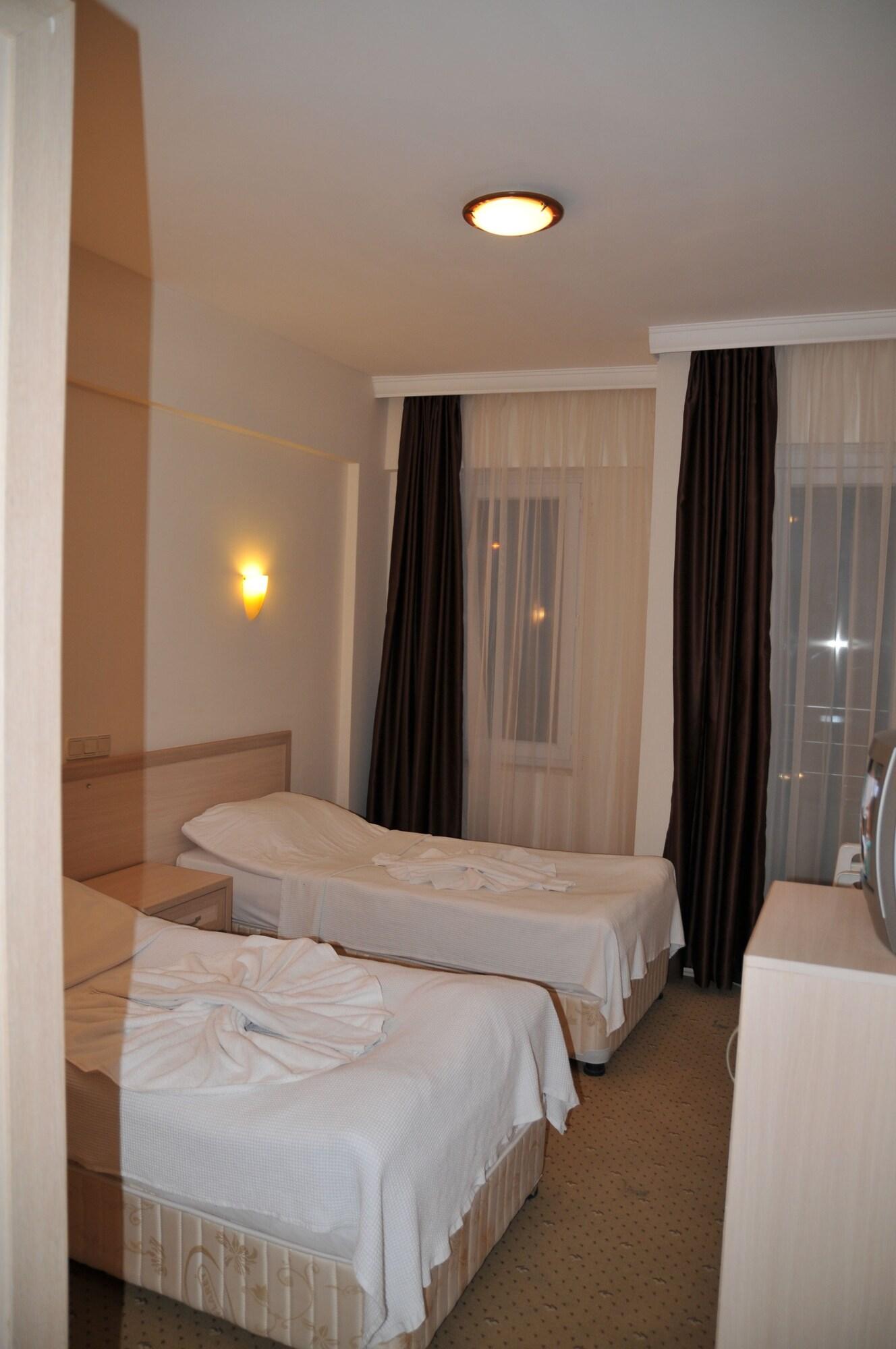 Mikado Hotel Mahmutlar Esterno foto